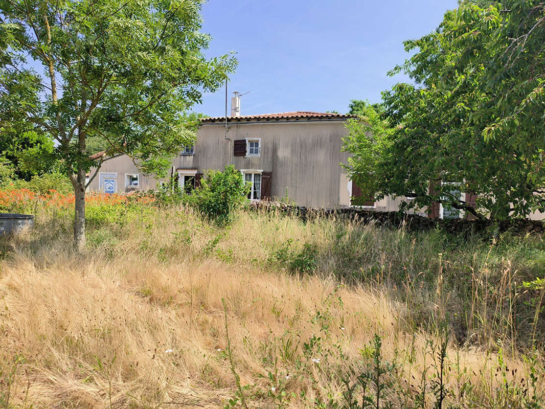 Maison à COUTIERES