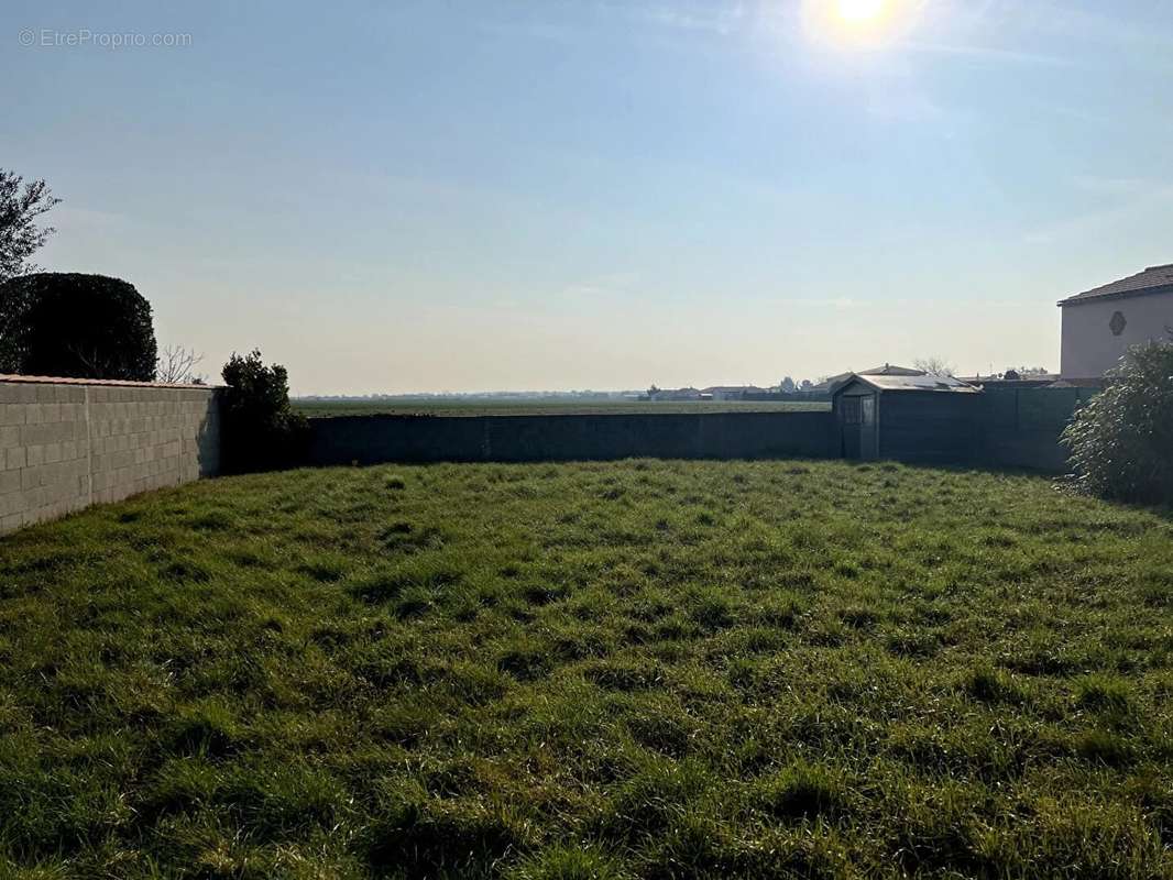 Terrain à JARD-SUR-MER