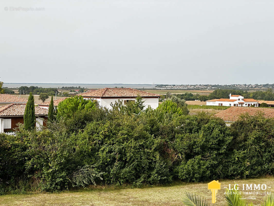 Maison à ARCES