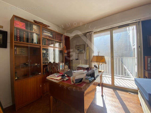 Appartement à VERSAILLES