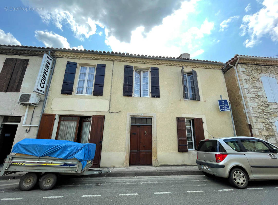 facade - Maison à VALENCE-SUR-BAISE