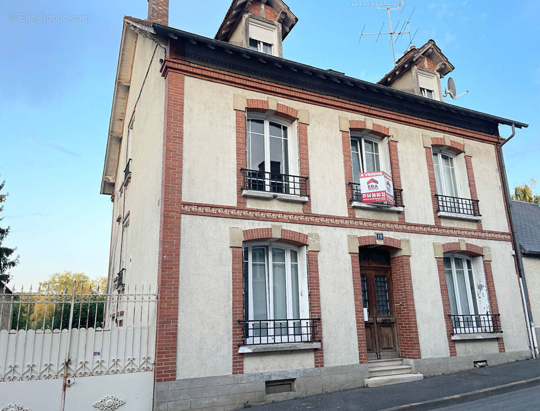 Maison à MALESHERBES