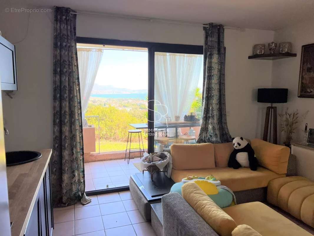 Appartement à VILLENEUVE-LOUBET