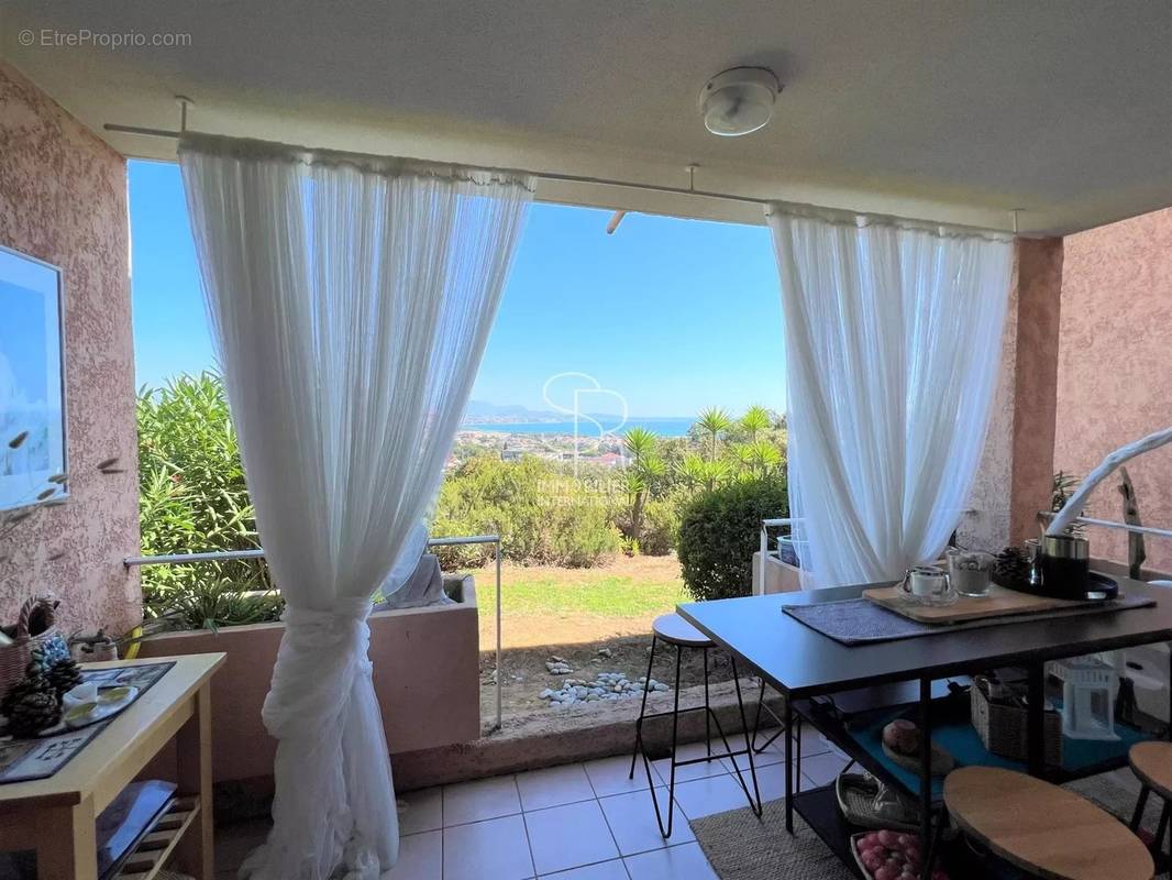 Appartement à VILLENEUVE-LOUBET