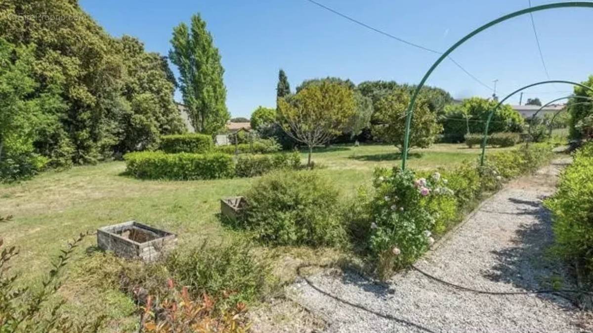 Maison à MESCHERS-SUR-GIRONDE