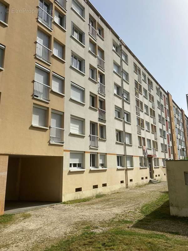 Appartement à SAINT-JACQUES-DE-LA-LANDE