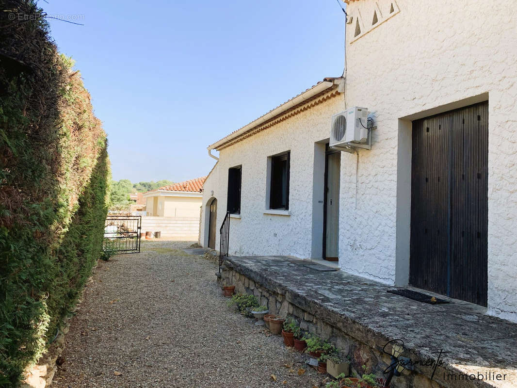 Maison à BAGNOLS-SUR-CEZE