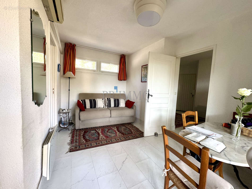 Appartement à SAINT-RAPHAEL