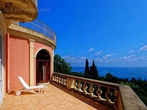 Maison à MENTON