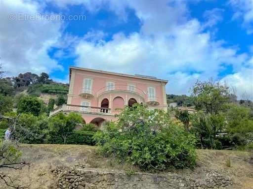 Maison à MENTON