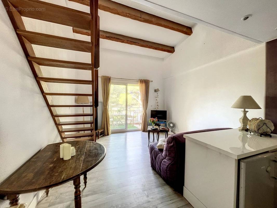 Appartement à SAUSSET-LES-PINS