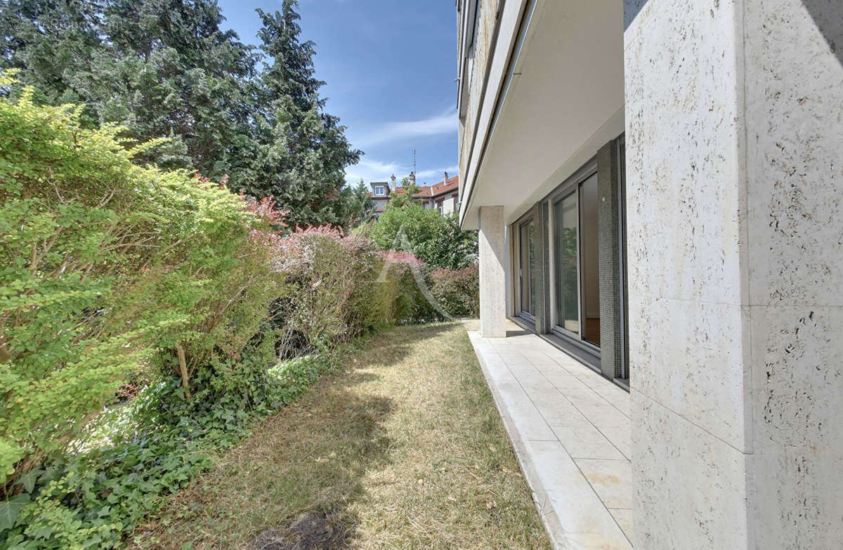 Appartement à FONTENAY-SOUS-BOIS