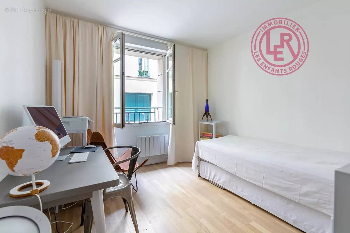 Appartement à PARIS-4E