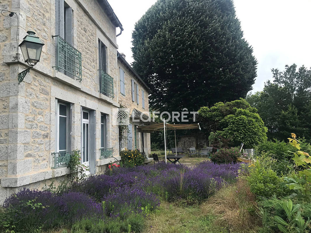 Maison à CONQUES