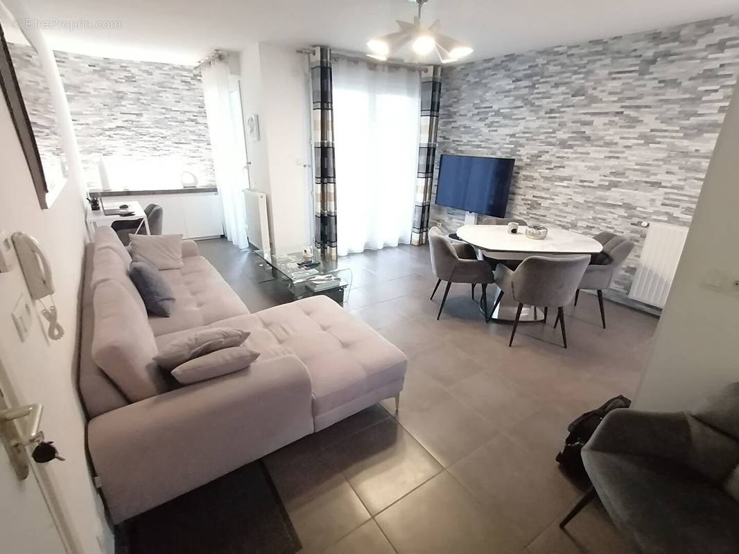 Appartement à ROSNY-SOUS-BOIS