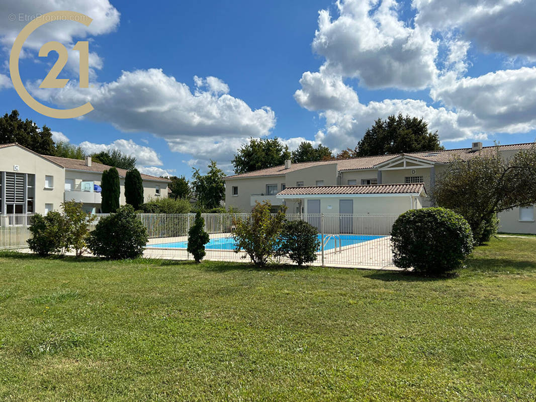 Appartement à FARGUES-SAINT-HILAIRE