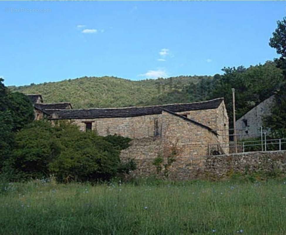 Maison à LOCARN