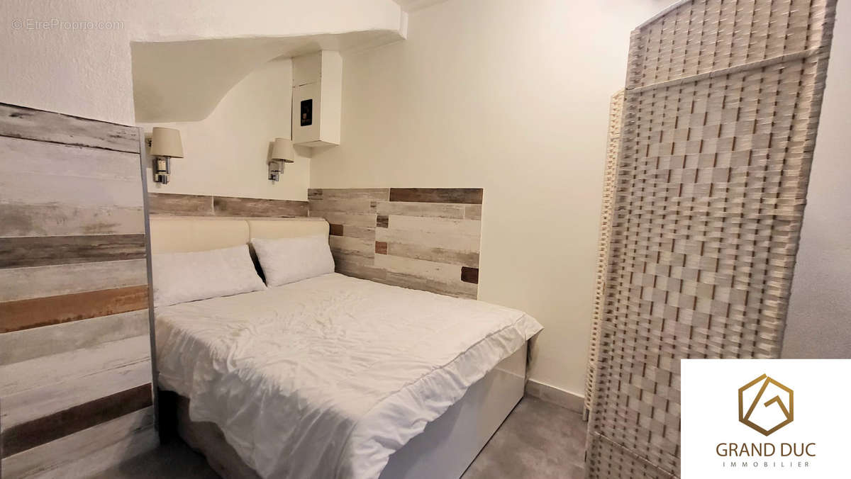 Appartement à MARSEILLE-2E