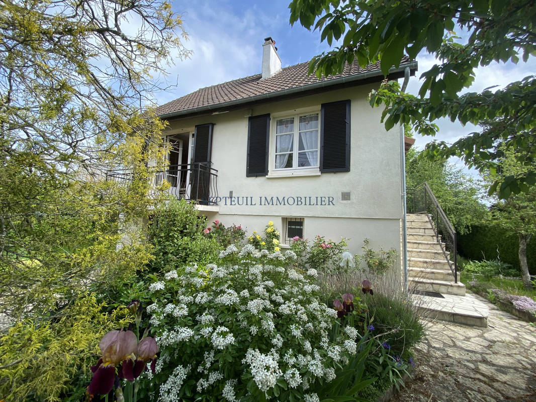 Maison à ORGERUS