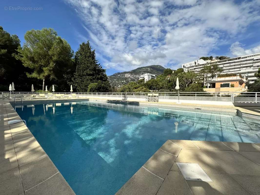 Appartement à ROQUEBRUNE-CAP-MARTIN