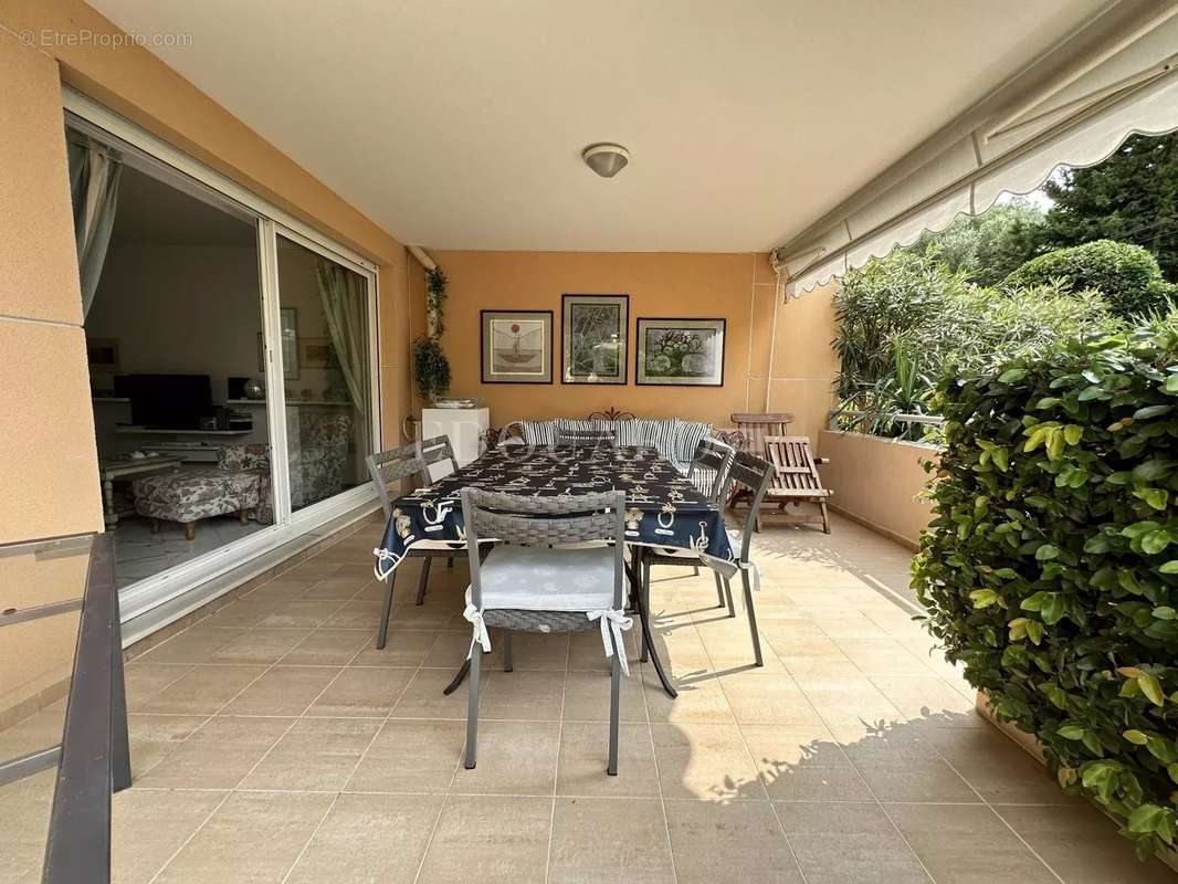 Appartement à ROQUEBRUNE-CAP-MARTIN