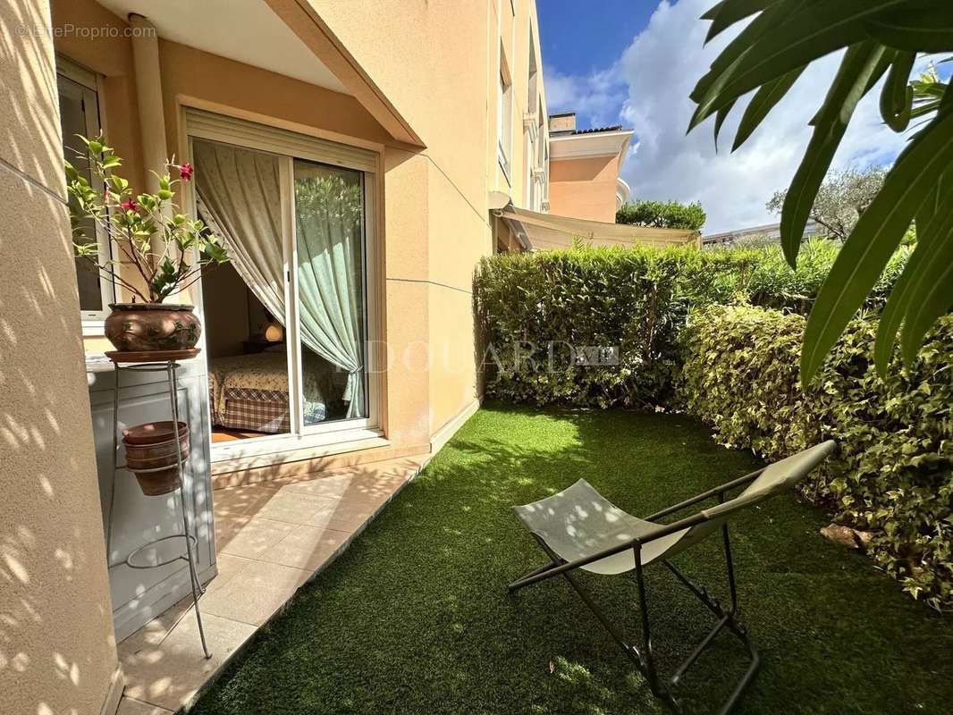 Appartement à ROQUEBRUNE-CAP-MARTIN