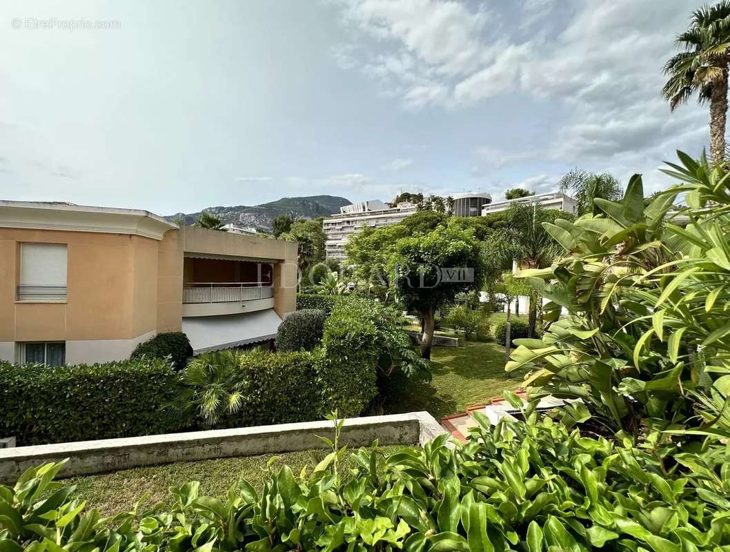 Appartement à ROQUEBRUNE-CAP-MARTIN