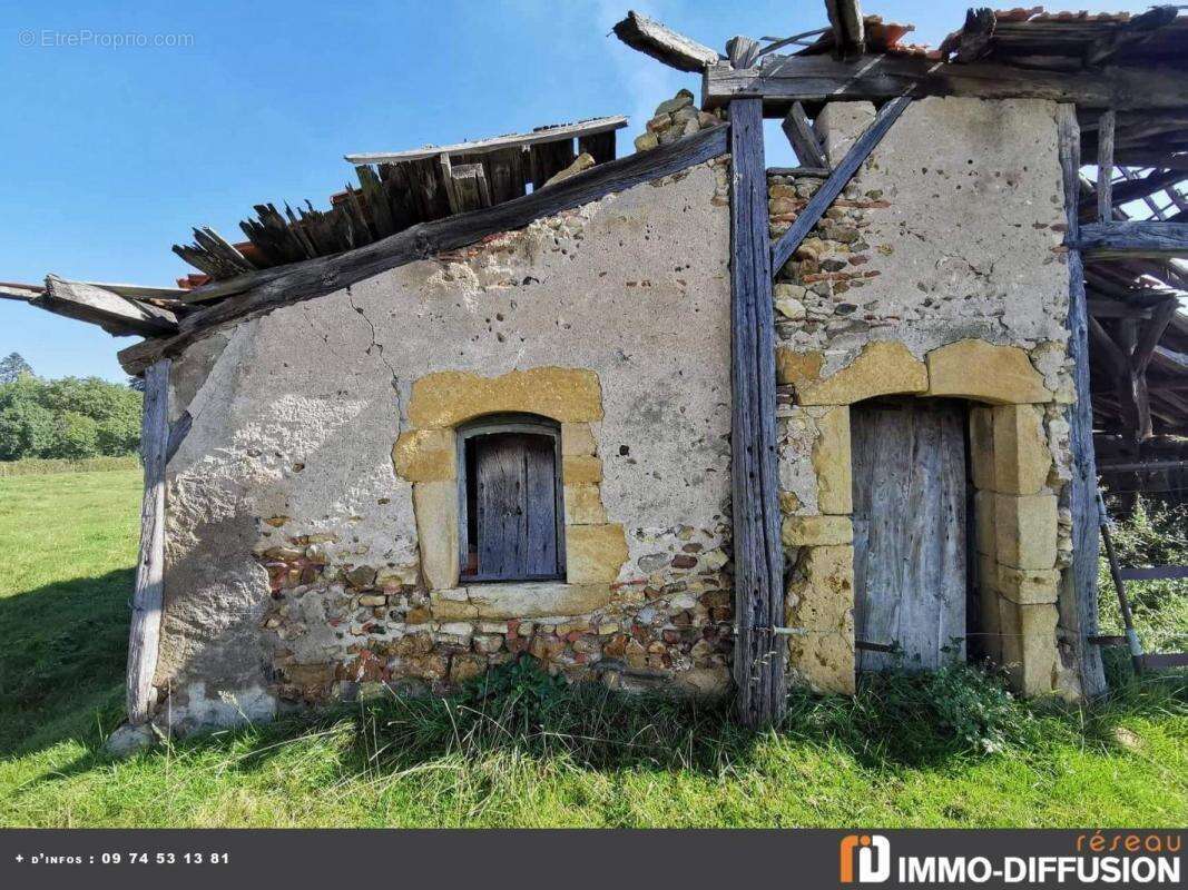 Maison à SAINT-NIZIER-SOUS-CHARLIEU