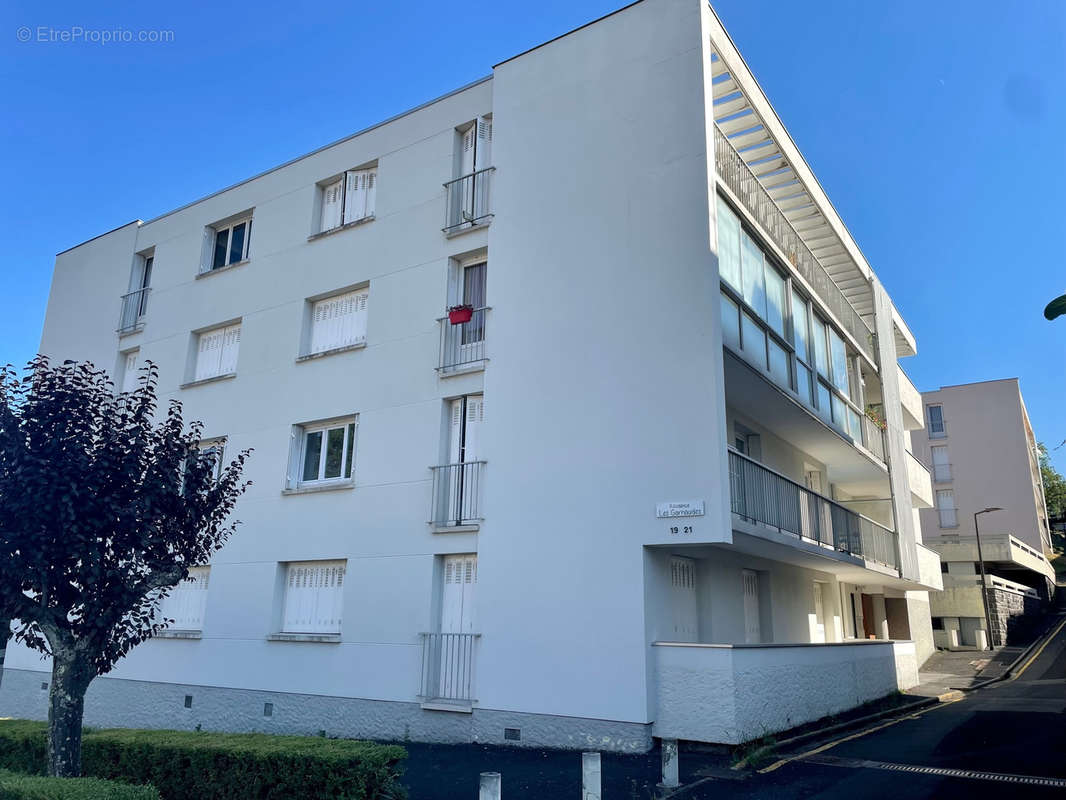 Appartement à CHAMALIERES