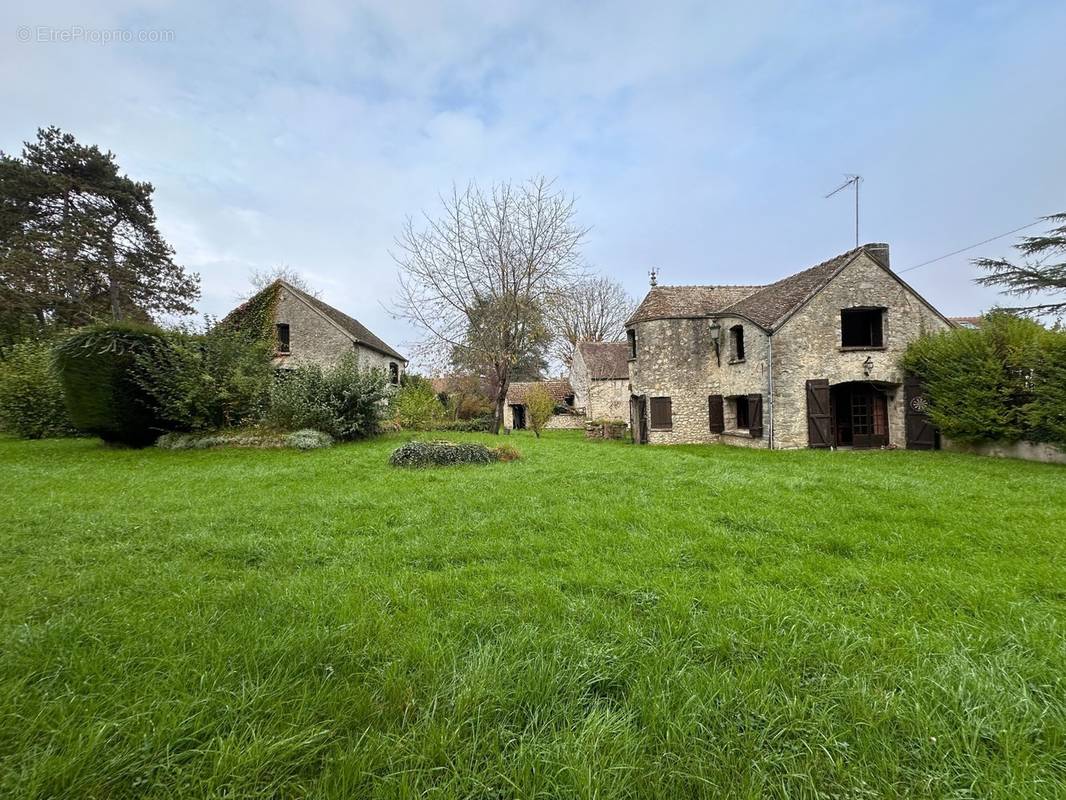 Maison à CELY