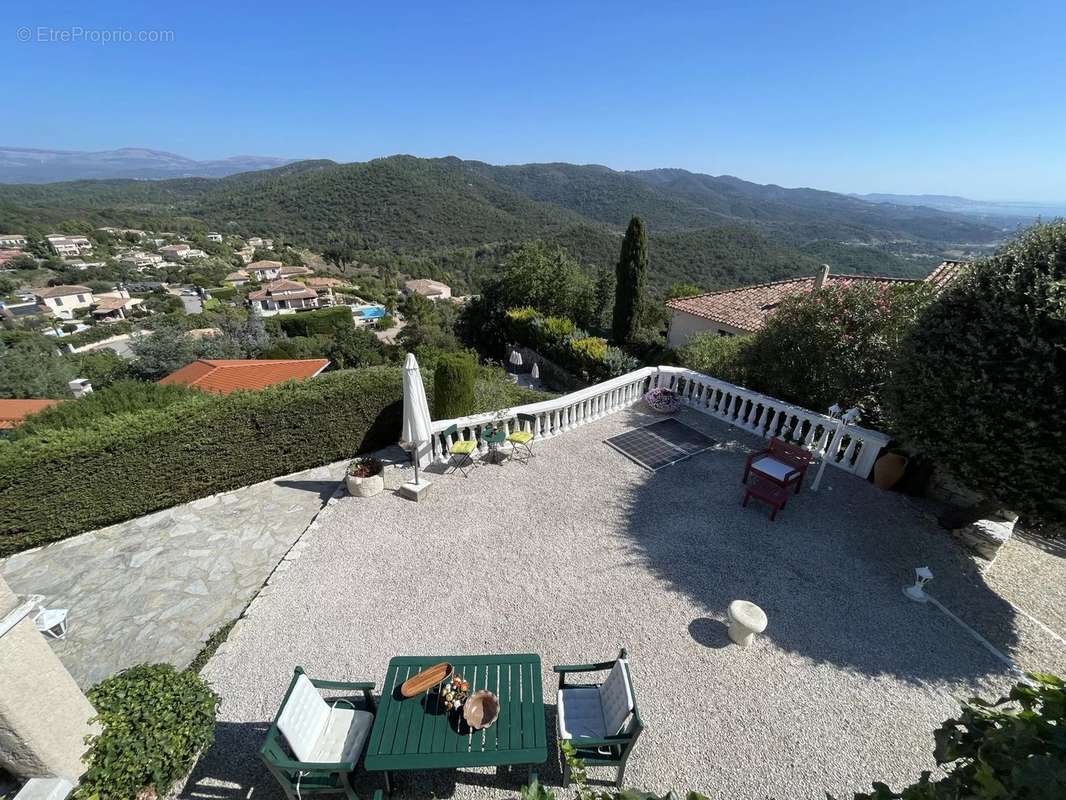 Maison à LES ADRETS-DE-L&#039;ESTEREL