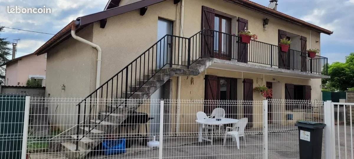 Maison à SAINT-DENIS-EN-BUGEY