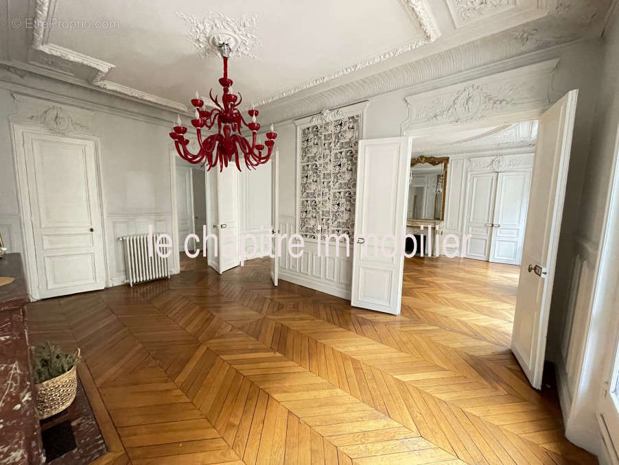 Appartement à PARIS-9E