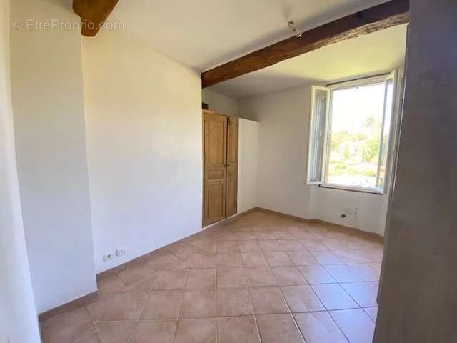 Appartement à MONTFERRAT