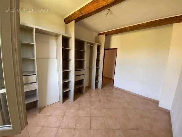 Appartement à MONTFERRAT