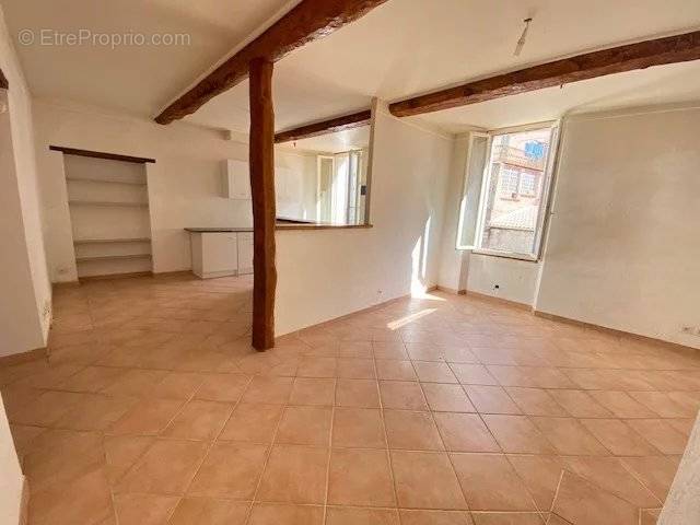 Appartement à MONTFERRAT