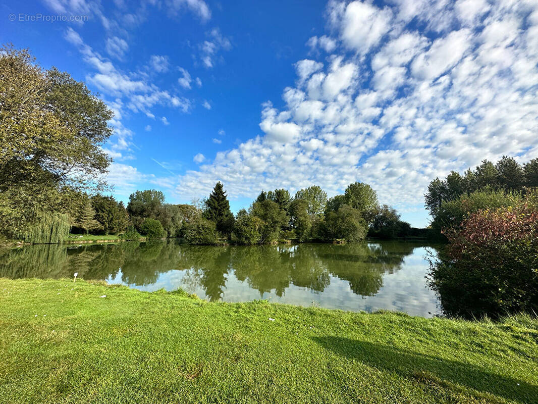 Terrain à LAMNAY