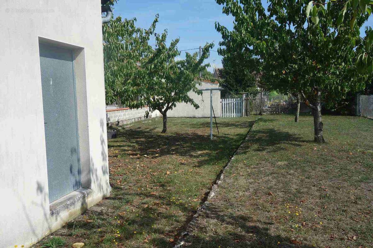 Maison à SAINT-CIERS-SUR-GIRONDE