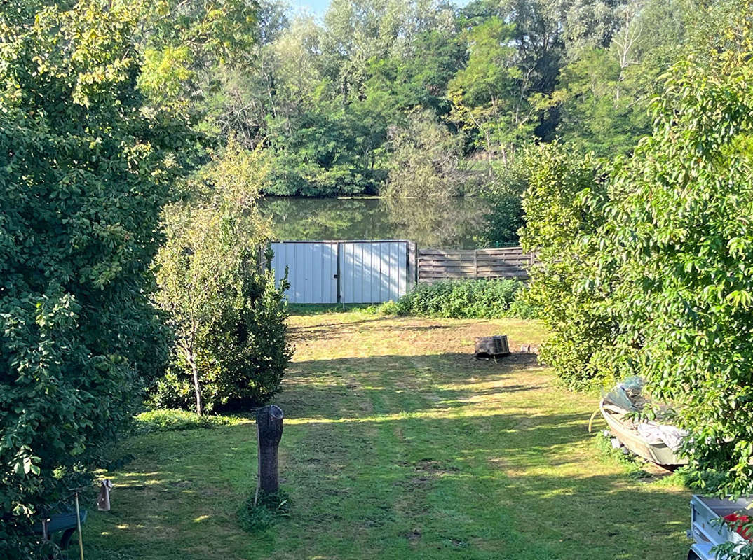 Maison à BONNARD