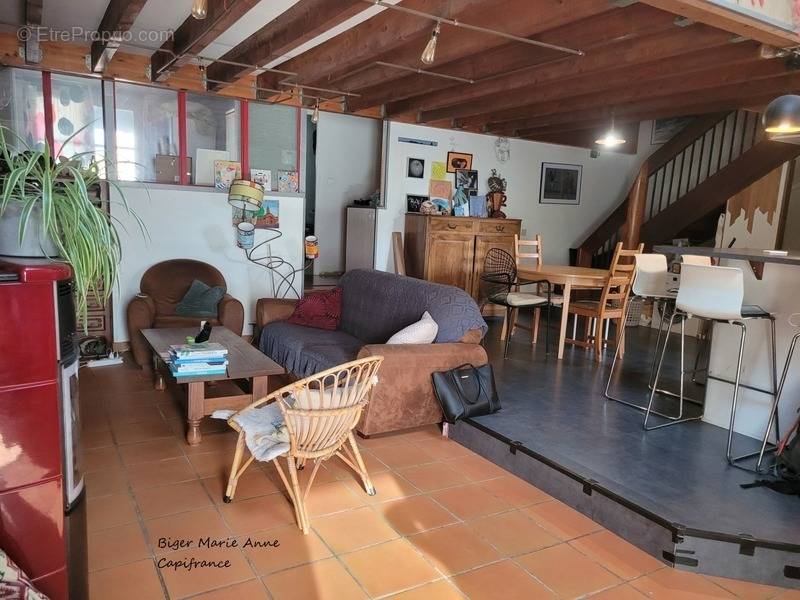 Appartement à RAMONVILLE-SAINT-AGNE