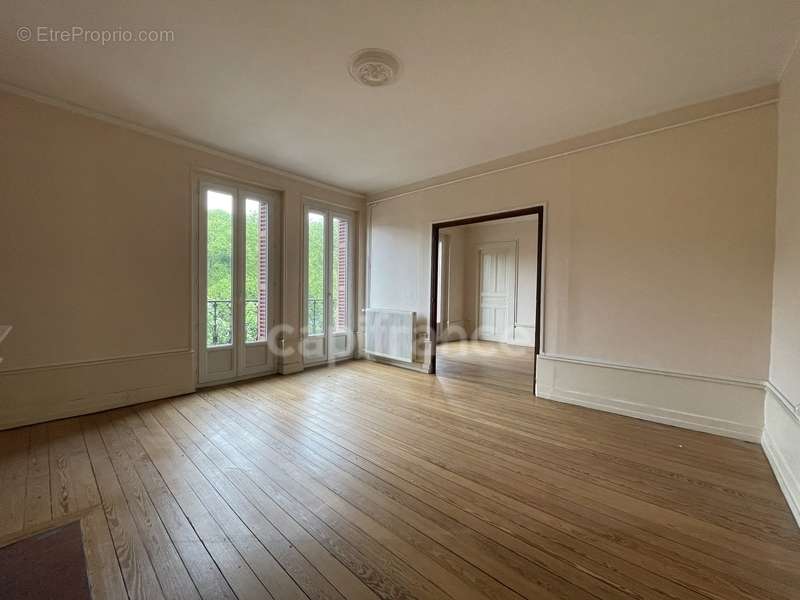 Appartement à AIX-LES-BAINS