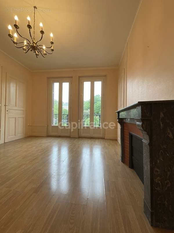 Appartement à AIX-LES-BAINS