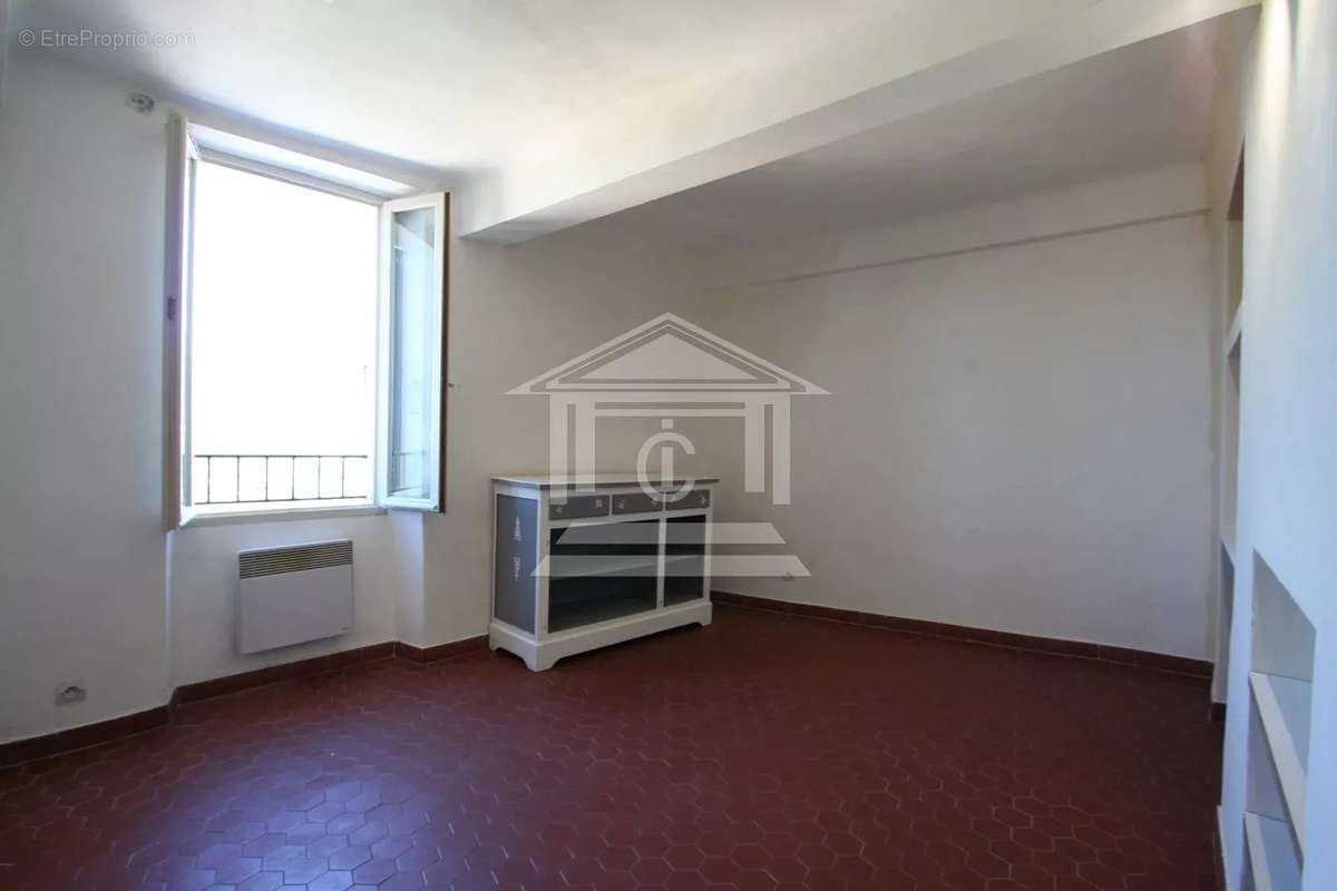 Appartement à FAYENCE