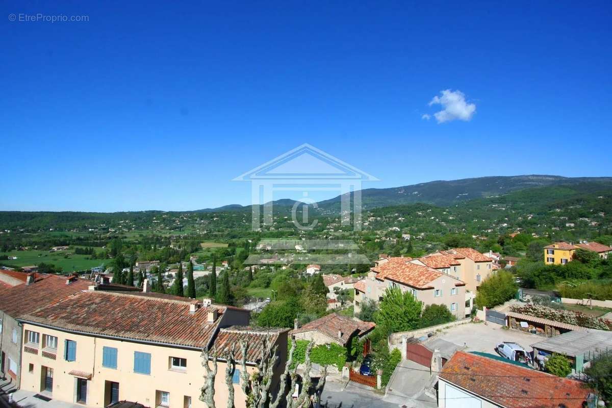 Appartement à FAYENCE