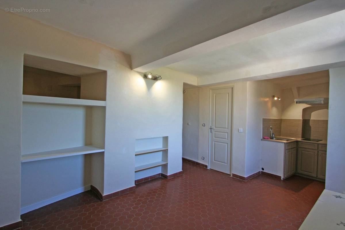 Appartement à FAYENCE