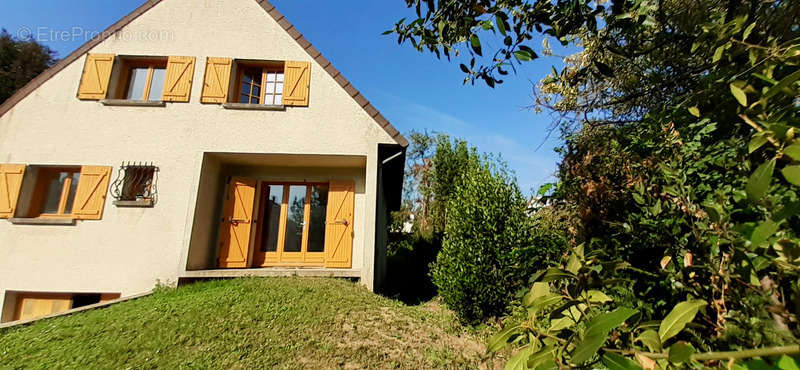 Maison à VITRY-SUR-SEINE