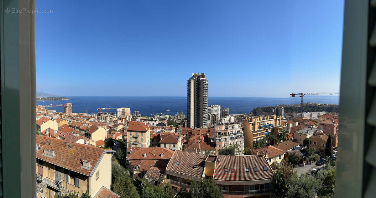 Appartement à BEAUSOLEIL