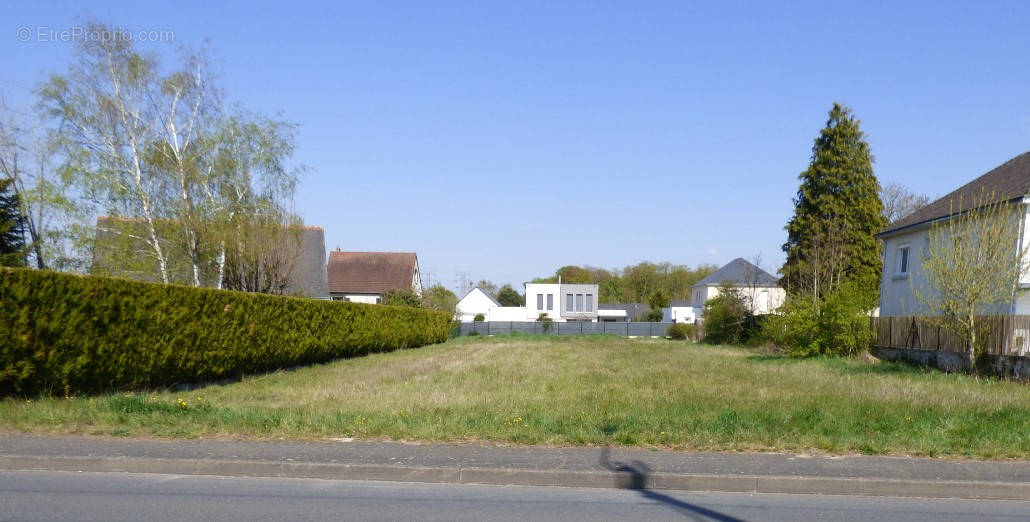 Terrain à SAINT-AVERTIN