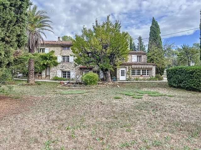 Maison à FAYENCE