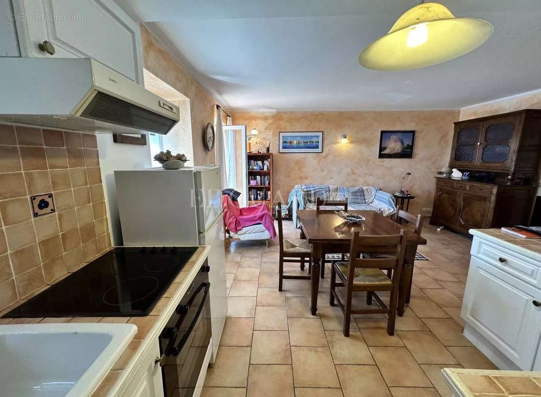 Appartement à ROQUEBRUNE-CAP-MARTIN